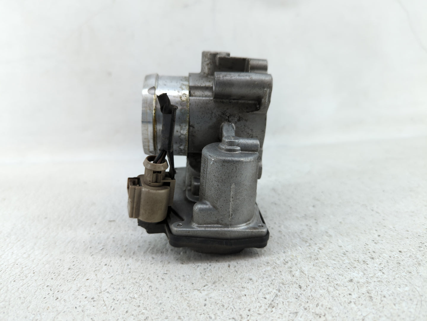 2017-2019 Ford Escape Throttle Body P/N:DS7G-9F991-BB DS7G-9E991-BB, DS7G-9F991-CA Fits Fits 2014 2015 2016 2017 2018 2019 O