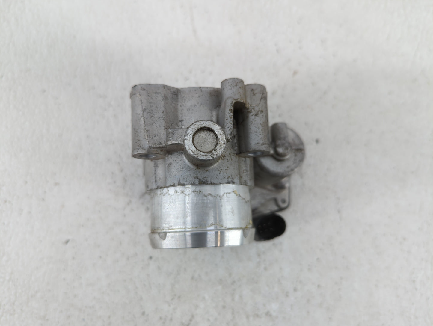 2017-2019 Ford Escape Throttle Body P/N:DS7G-9F991-BB DS7G-9E991-BB, DS7G-9F991-CA Fits Fits 2014 2015 2016 2017 2018 2019 O