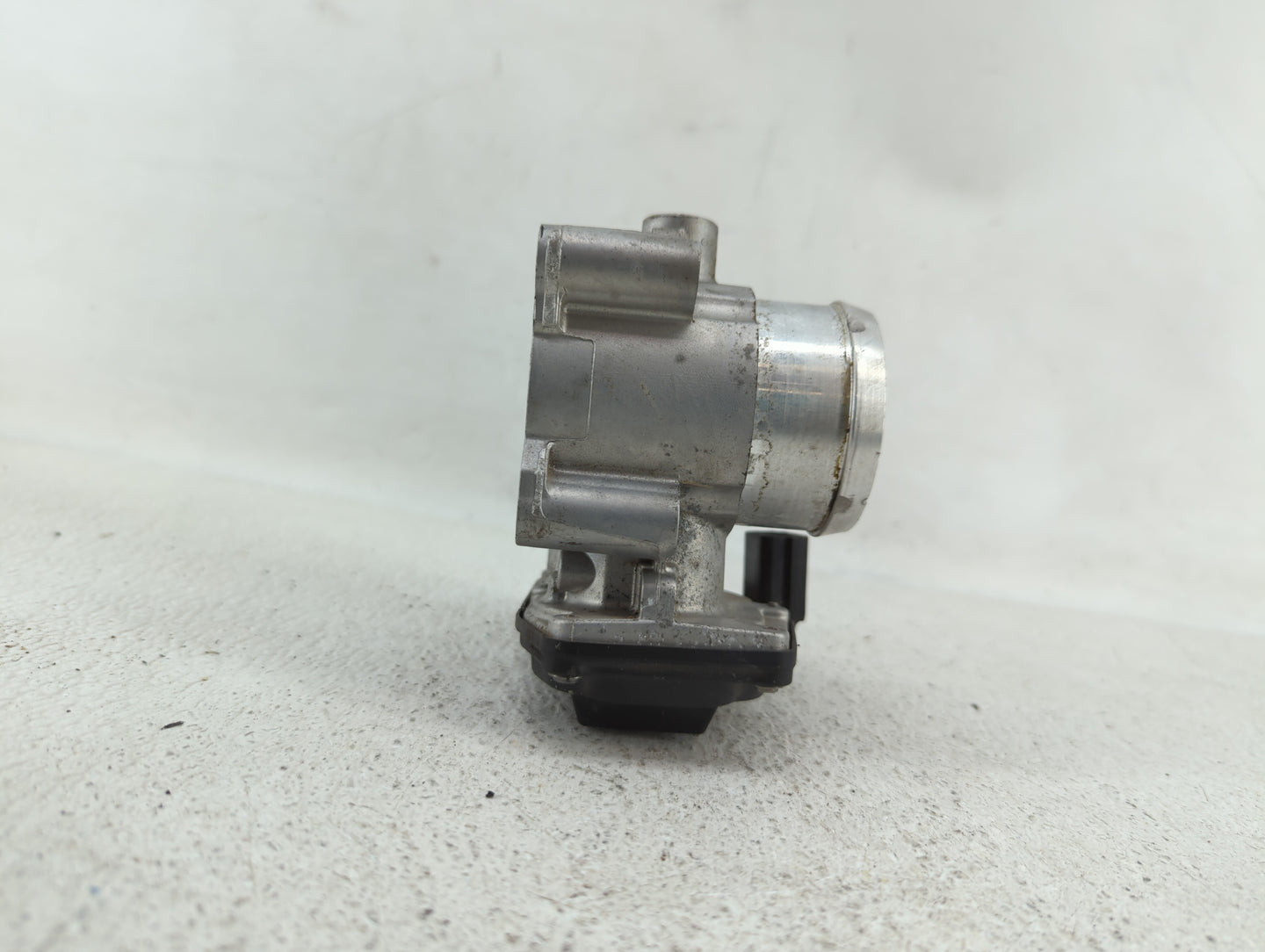 2017-2019 Ford Escape Throttle Body P/N:DS7G-9F991-BB DS7G-9E991-BB, DS7G-9F991-CA Fits Fits 2014 2015 2016 2017 2018 2019 O