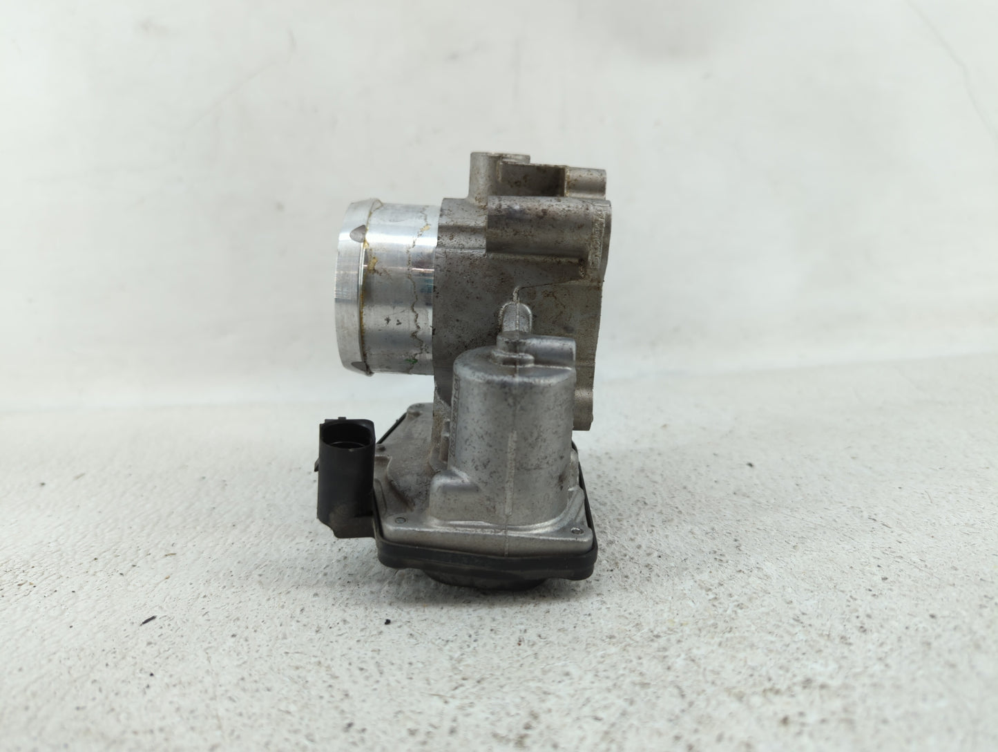 2017-2019 Ford Escape Throttle Body P/N:DS7G-9F991-BB DS7G-9E991-BB, DS7G-9F991-CA Fits Fits 2014 2015 2016 2017 2018 2019 O