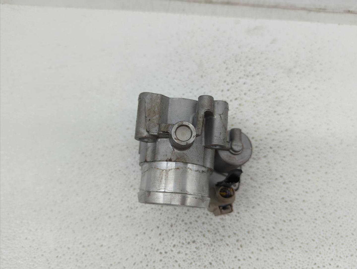2017-2019 Ford Escape Throttle Body P/N:DS7G-9F991-BB DS7G-9E991-BB, DS7G-9F991-CA Fits Fits 2014 2015 2016 2017 2018 2019 O