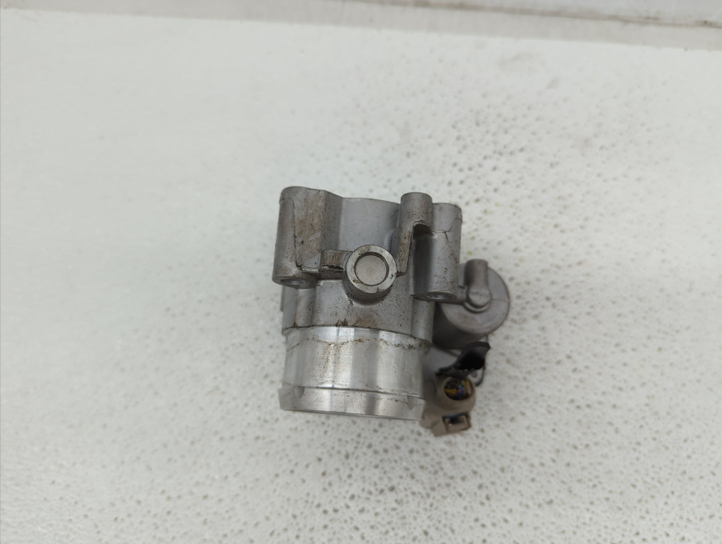2017-2019 Ford Escape Throttle Body P/N:DS7G-9F991-BB DS7G-9E991-BB, DS7G-9F991-CA Fits Fits 2014 2015 2016 2017 2018 2019 O