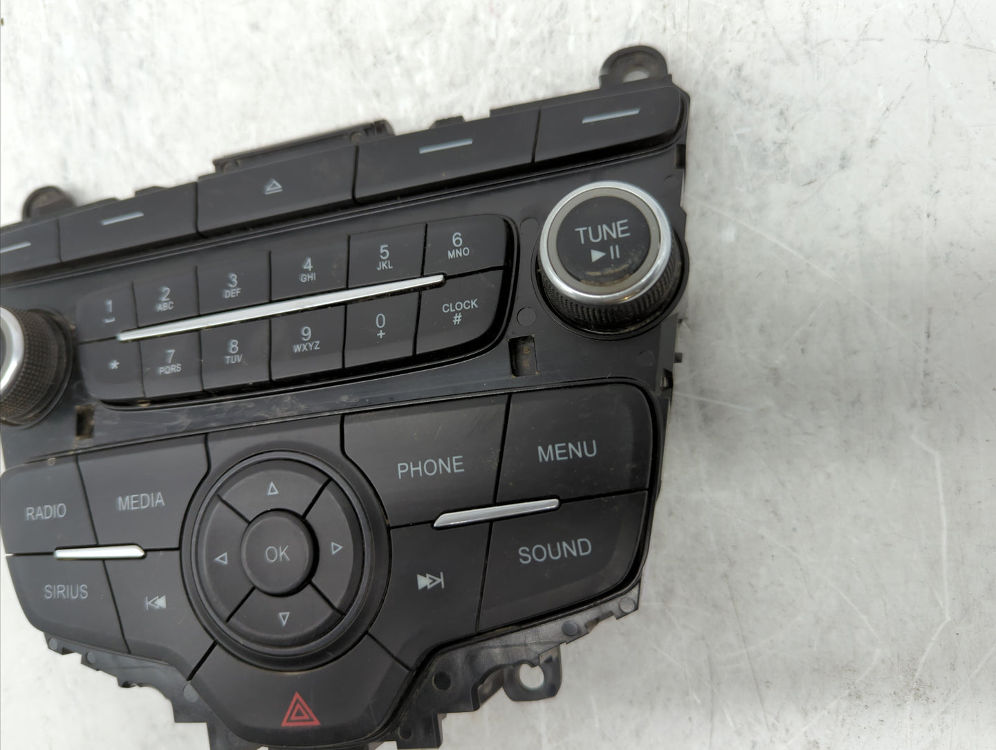 2017-2019 Ford Escape Am Fm Cd Player Radio Receiver - Oemusedautoparts1.com