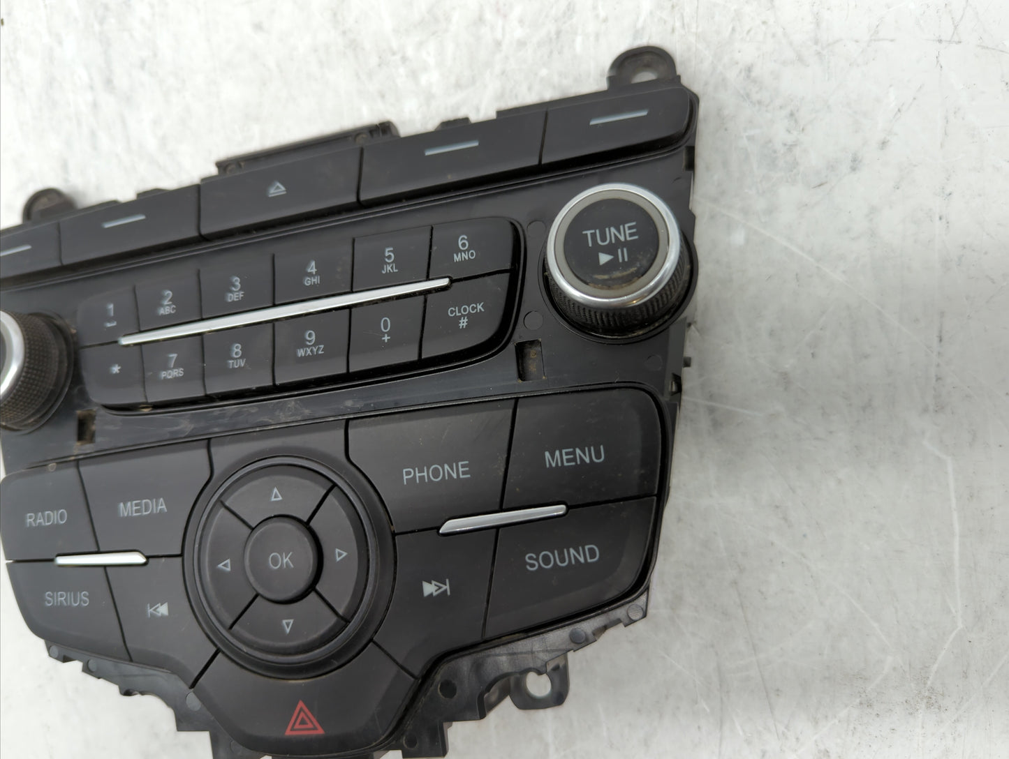 2017-2019 Ford Escape Am Fm Cd Player Radio Receiver - Oemusedautoparts1.com