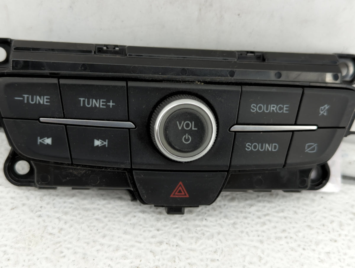 2017-2019 Ford Escape Am Fm Cd Player Radio Receiver 365685 - Oemusedautoparts1.com