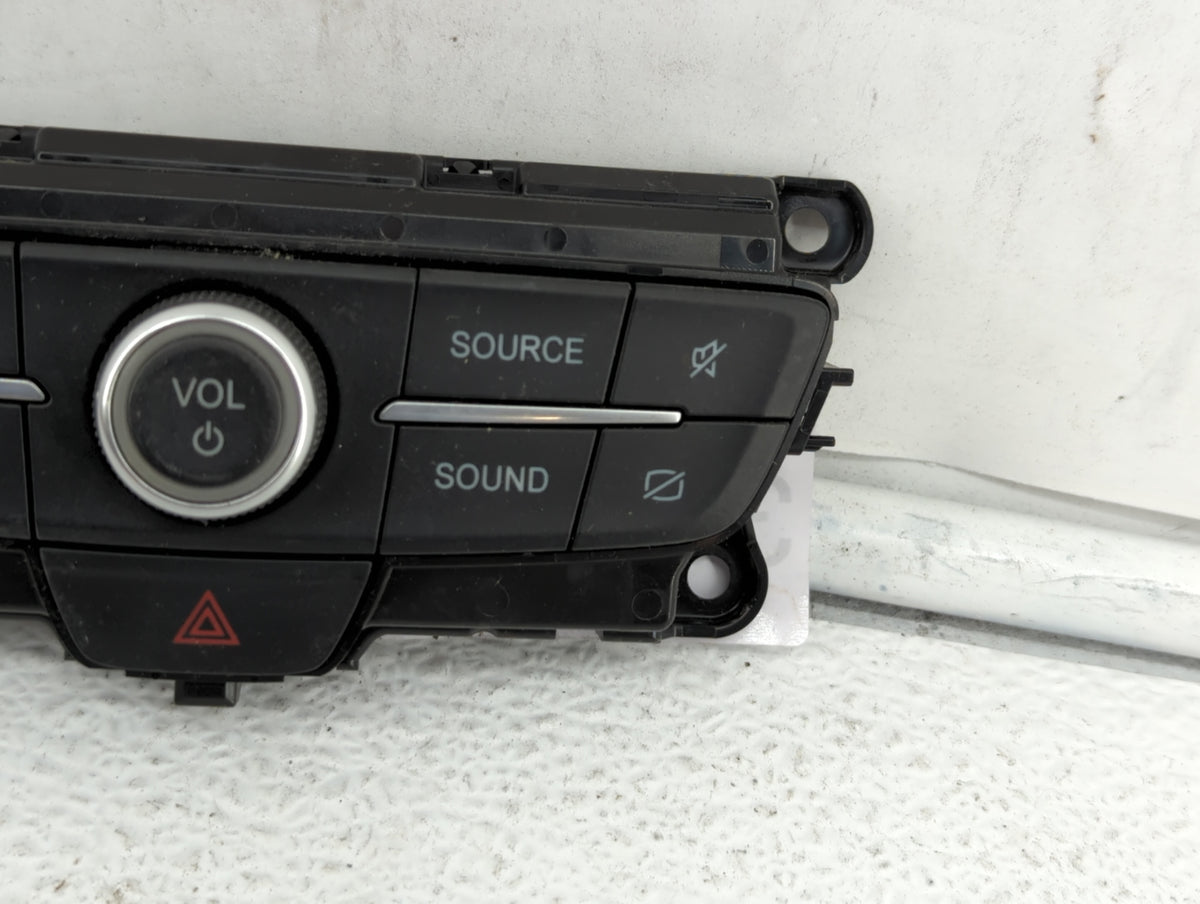 2017-2019 Ford Escape Am Fm Cd Player Radio Receiver 365685 - Oemusedautoparts1.com
