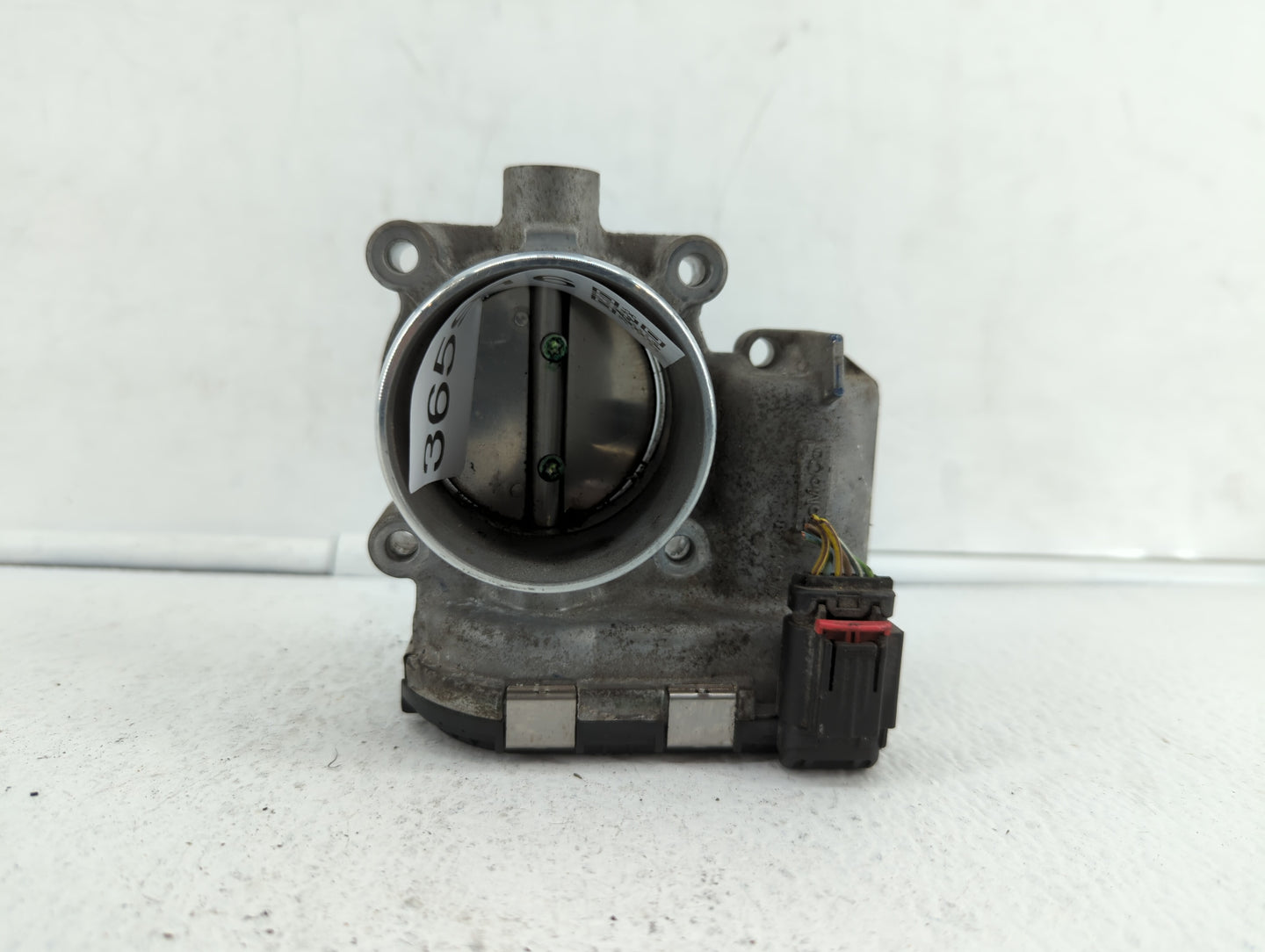 2017-2019 Ford Escape Throttle Body P/N:0 280 750 566 DS7E-9F991-BB Fits Fits 2014 2015 2016 2017 2018 2019 OEM Used Auto Pa