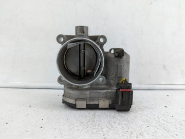 2017-2019 Ford Escape Throttle Body P/N:0 280 750 566 DS7E-9F991-BB Fits Fits 2014 2015 2016 2017 2018 2019 OEM Used Auto Pa