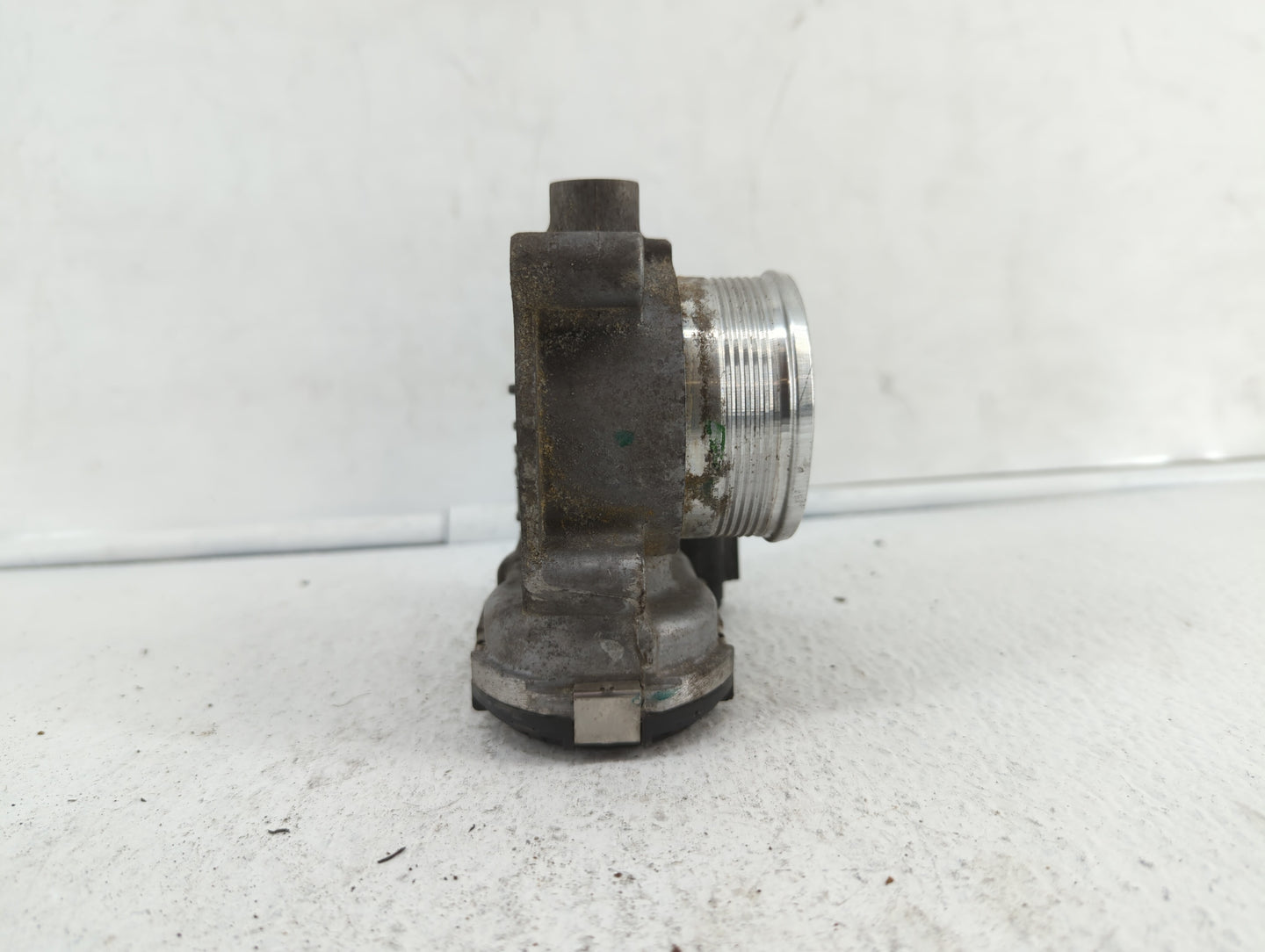 2017-2019 Ford Escape Throttle Body P/N:0 280 750 566 DS7E-9F991-BB Fits Fits 2014 2015 2016 2017 2018 2019 OEM Used Auto Pa