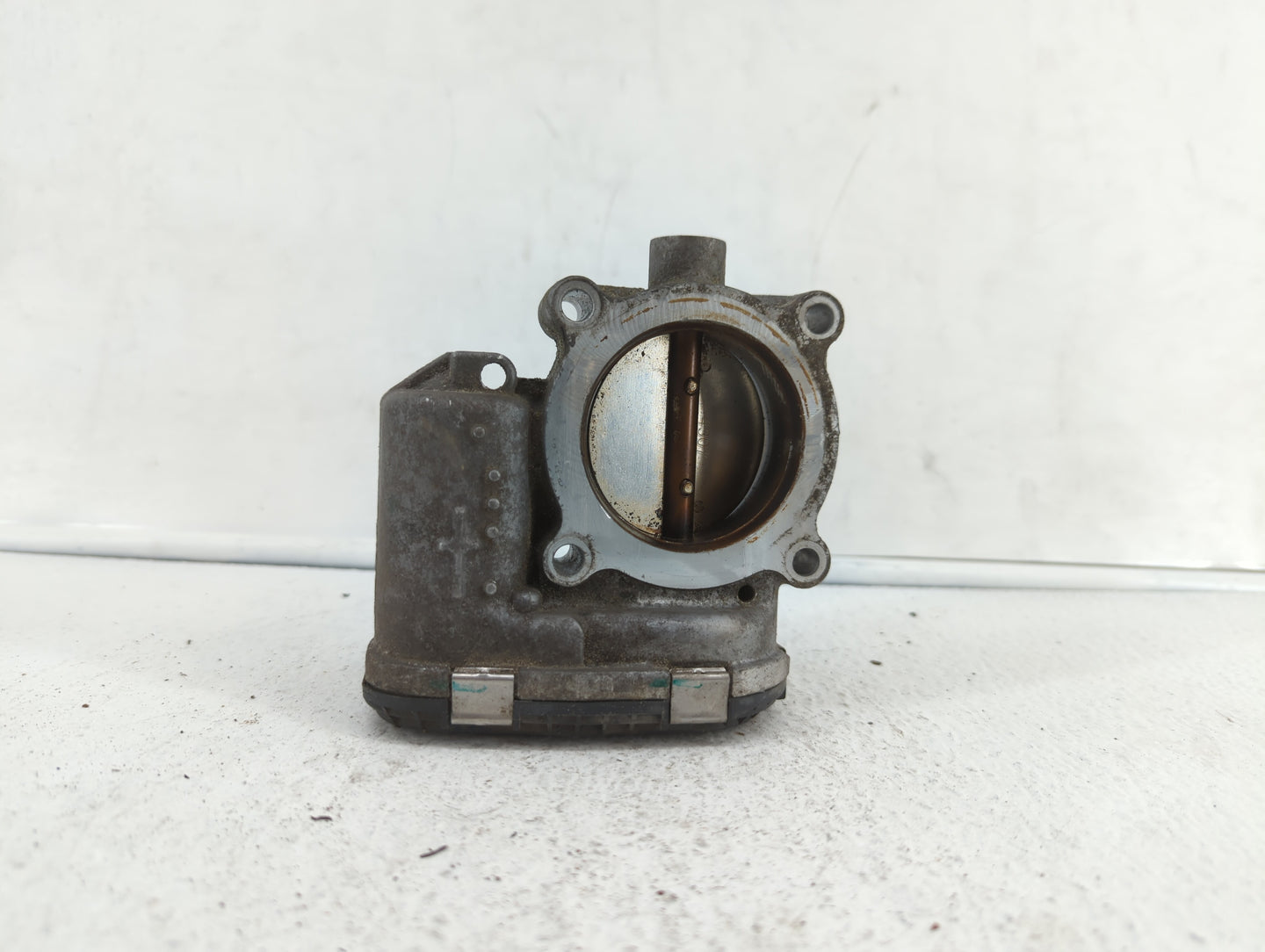 2017-2019 Ford Escape Throttle Body P/N:0 280 750 566 DS7E-9F991-BB Fits Fits 2014 2015 2016 2017 2018 2019 OEM Used Auto Pa