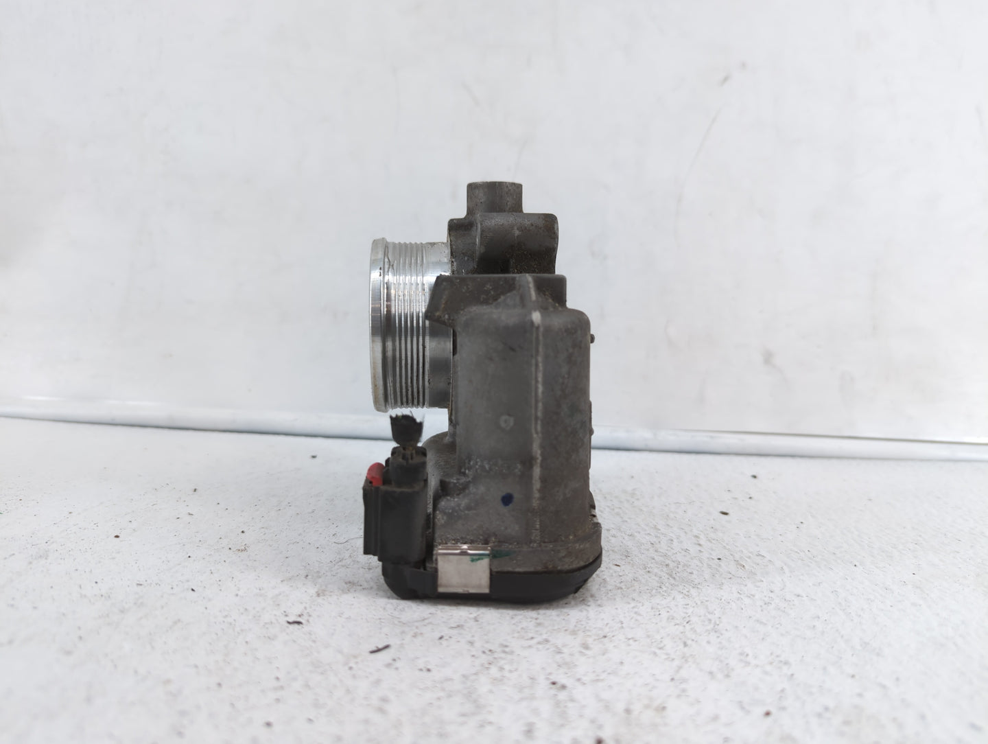 2017-2019 Ford Escape Throttle Body P/N:0 280 750 566 DS7E-9F991-BB Fits Fits 2014 2015 2016 2017 2018 2019 OEM Used Auto Pa
