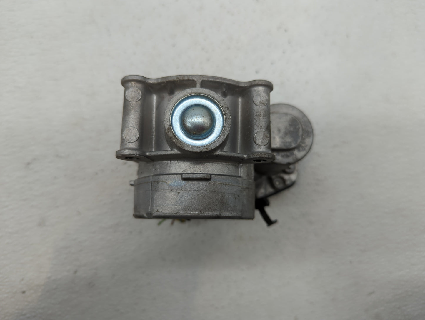 2013-2019 Ford Escape Throttle Body P/N:DS7E-9F991-AK DS7E-9F991-AD Fits Fits 2013 2014 2015 2016 2017 2018 2019 2020 OEM Us