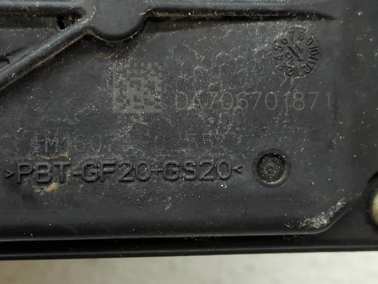 2013-2019 Ford Escape Throttle Body P/N:DS7E-9F991-AK DS7E-9F991-AD Fits Fits 2013 2014 2015 2016 2017 2018 2019 2020 OEM Us