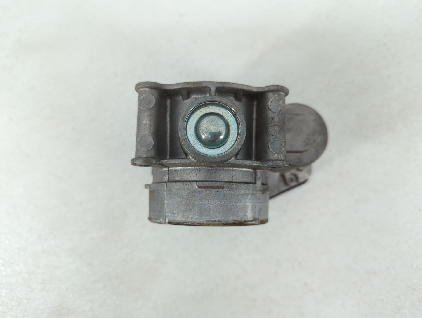 2013-2019 Ford Escape Throttle Body P/N:DS7E-9F991-AK DS7E-9F991-AD Fits Fits 2013 2014 2015 2016 2017 2018 2019 2020 OEM Us