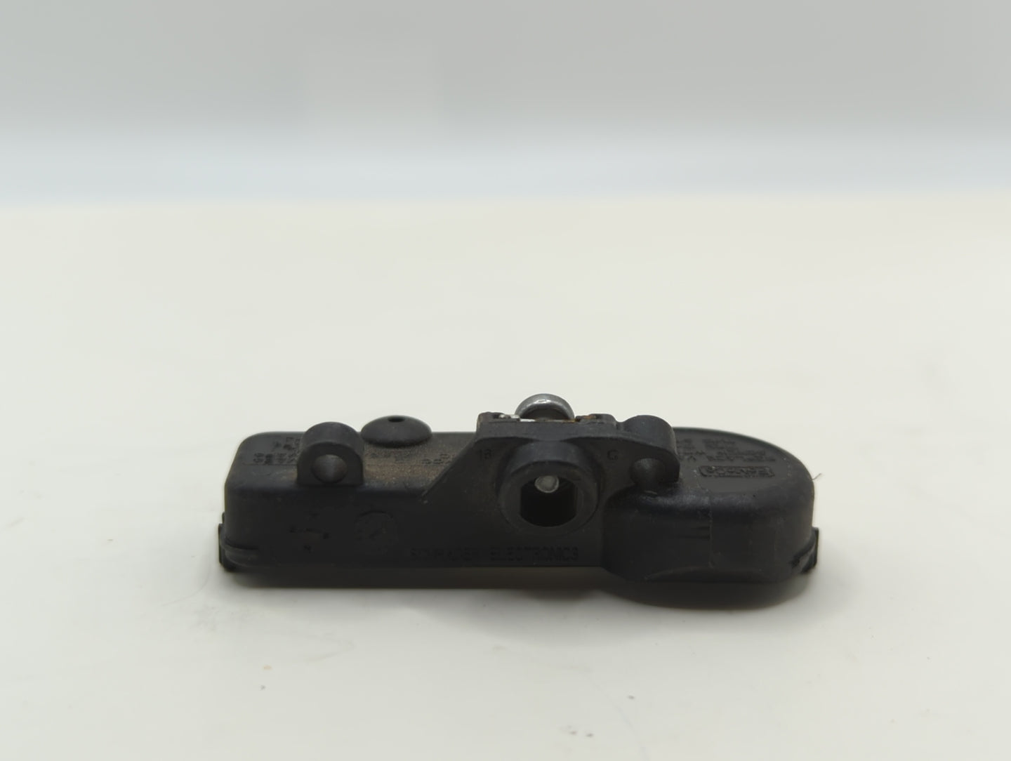 2017 Ford Escape Tire Pressure Monitoring System Sensor Tpms - Oemusedautoparts1.com