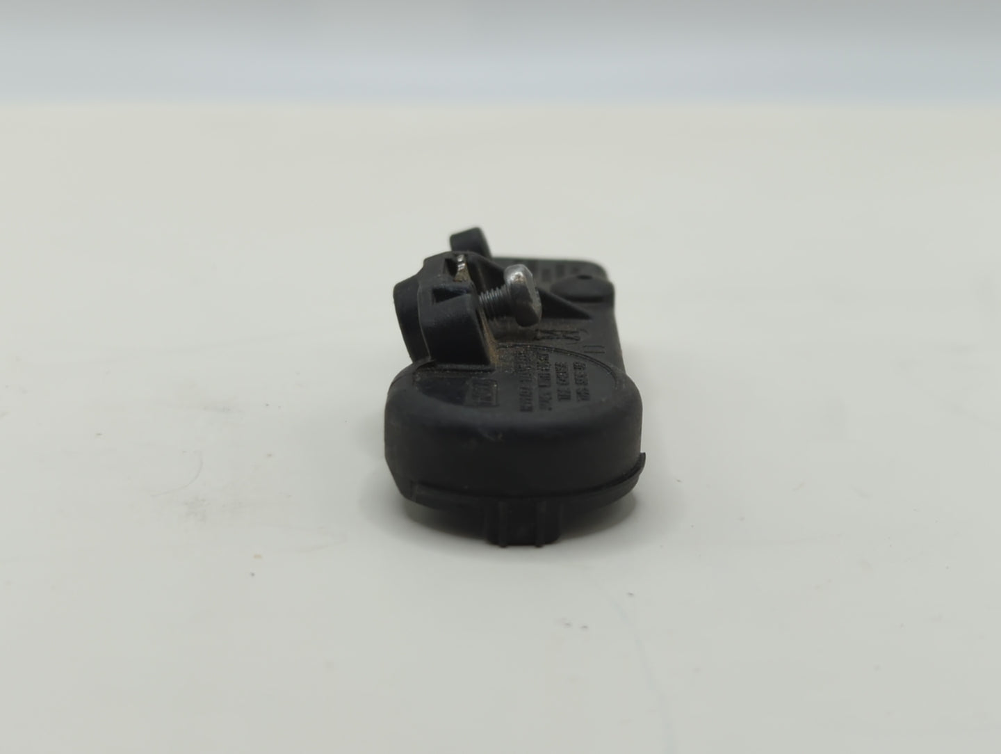 2017 Ford Escape Tire Pressure Monitoring System Sensor Tpms - Oemusedautoparts1.com