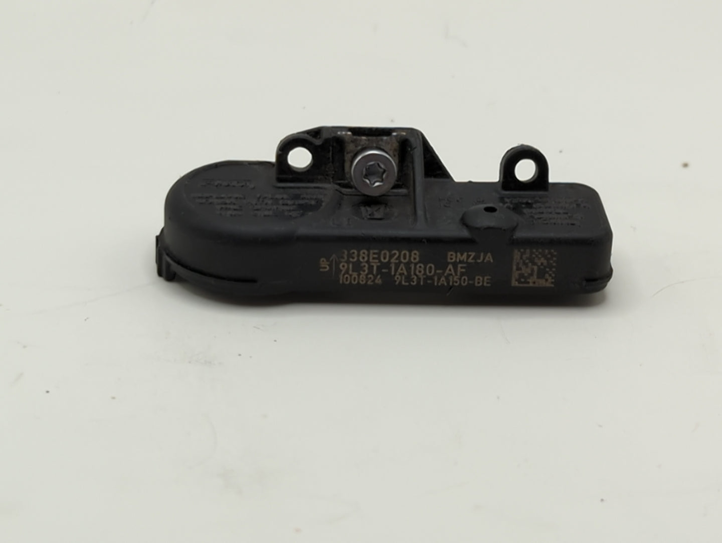 2017 Ford Escape Tire Pressure Monitoring System Sensor Tpms - Oemusedautoparts1.com