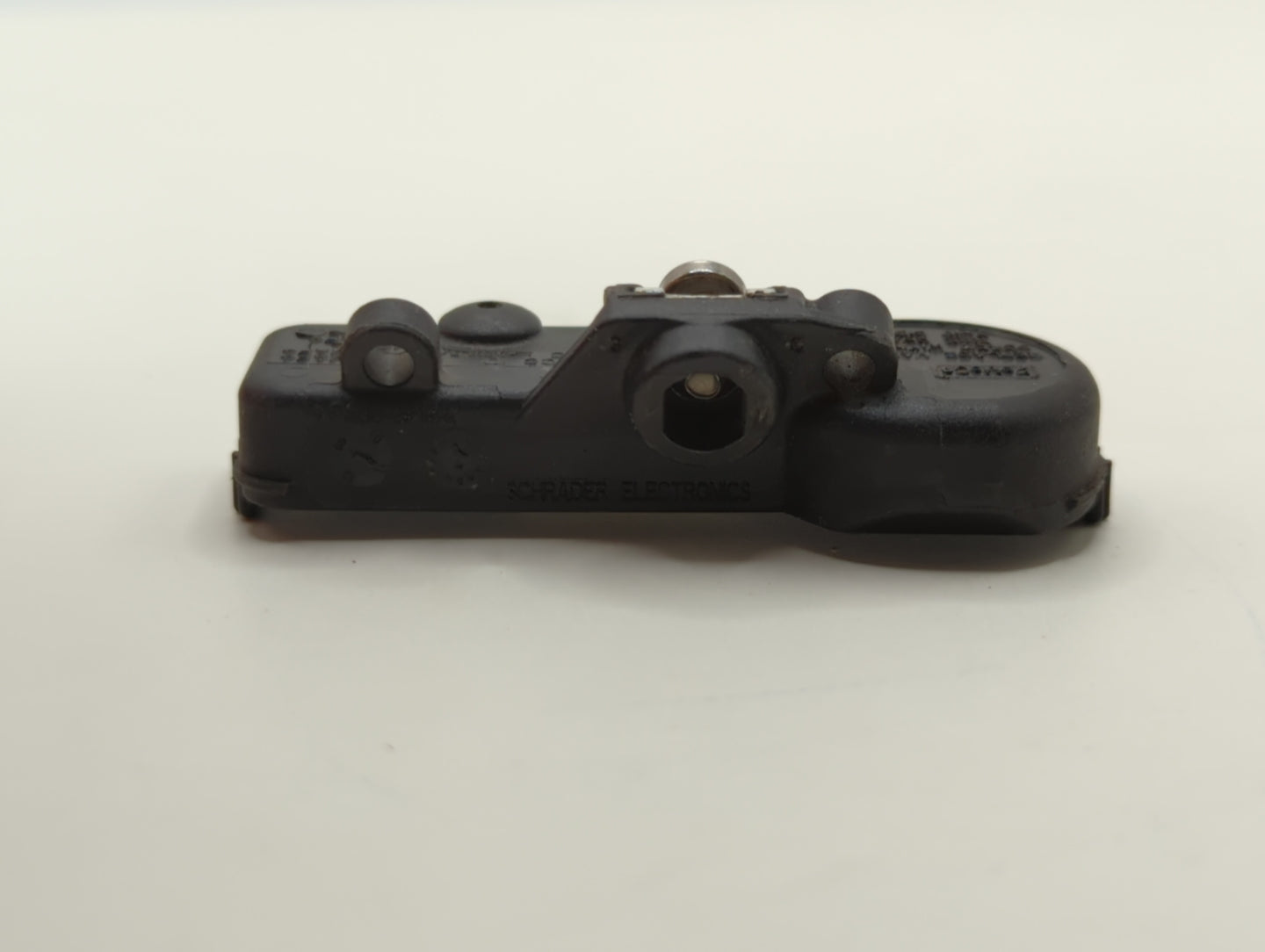 2017 Ford Escape Tire Pressure Monitoring System Sensor Tpms - Oemusedautoparts1.com