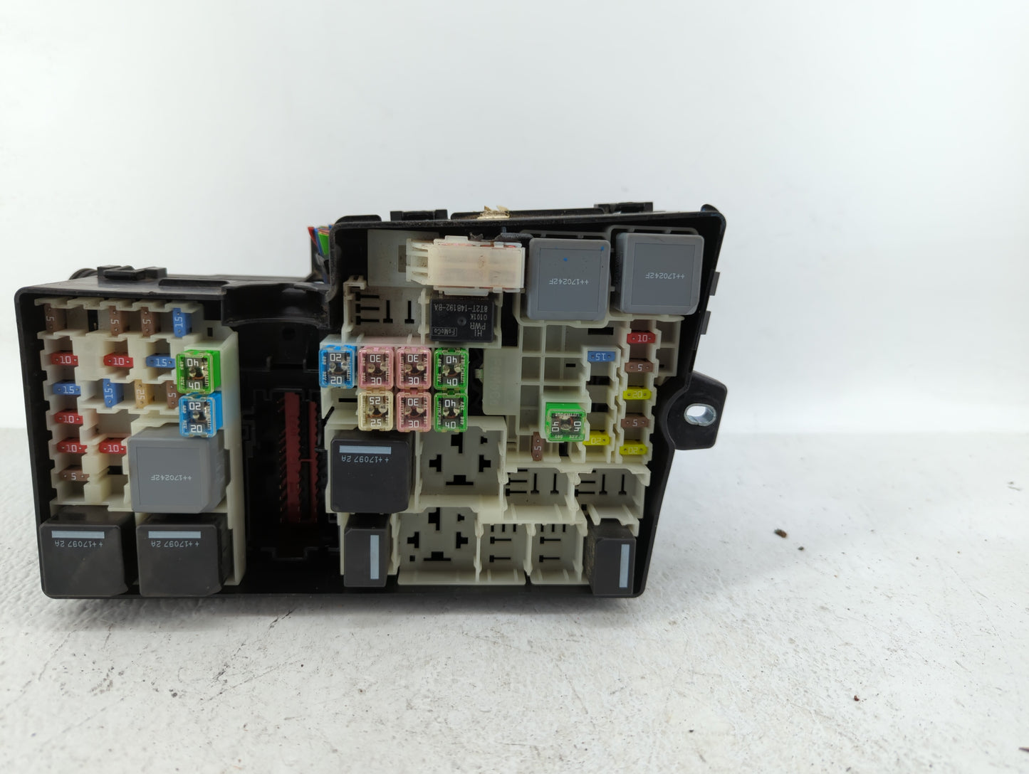 2013-2016 Ford Escape Fusebox Fuse Box Panel Relay Module P/N:AV6T-14A142-AB AV6T-14A067-AD Fits Fits 2013 2014 2015 2016 OE