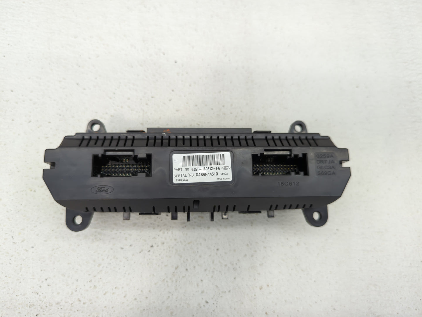 2017 Ford Escape Climate Control Module Temperature AC/Heater Replacement P/N:GJ5T-18C612-EA GJ5T-18C612-FA, GJ5T-18C612-CH 