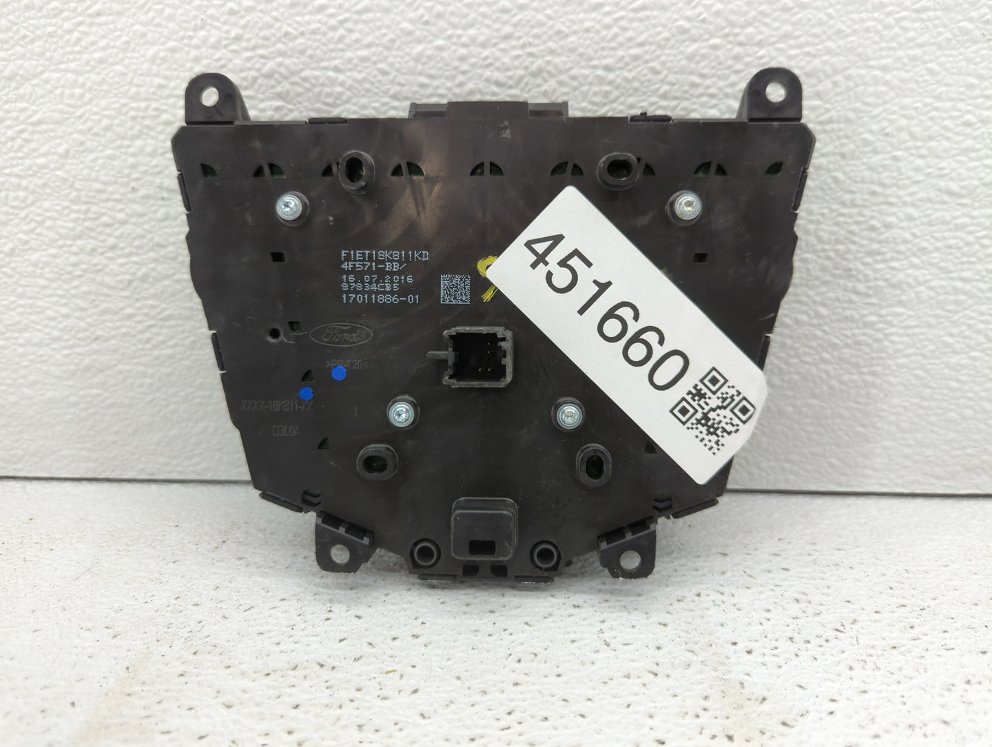 2017-2019 Ford Escape Radio Control Panel - Oemusedautoparts1.com