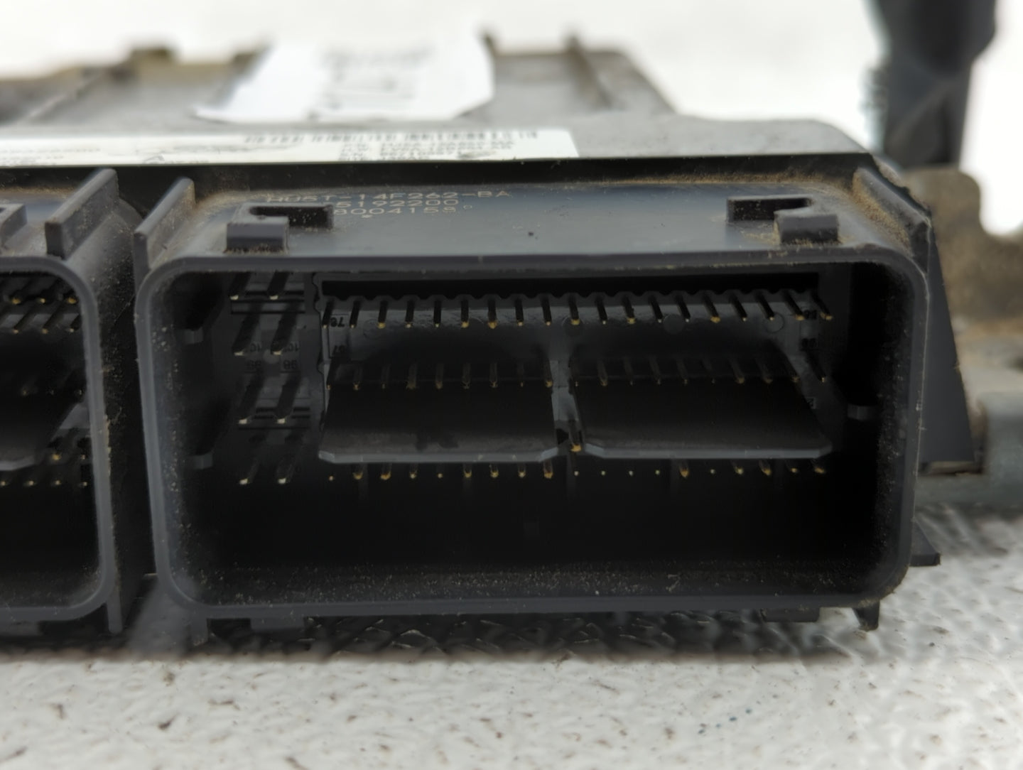 2017-2019 Ford Escape PCM Engine Control Computer ECU ECM PCU OEM P/N:HJ5A-12A650-MA FV6A-12B684-AB Fits Fits 2017 2018 2019