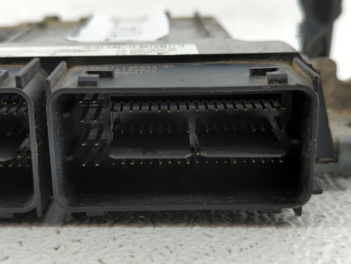 2017-2019 Ford Escape PCM Engine Control Computer ECU ECM PCU OEM P/N:HJ5A-12A650-MA FV6A-12B684-AB Fits Fits 2017 2018 2019