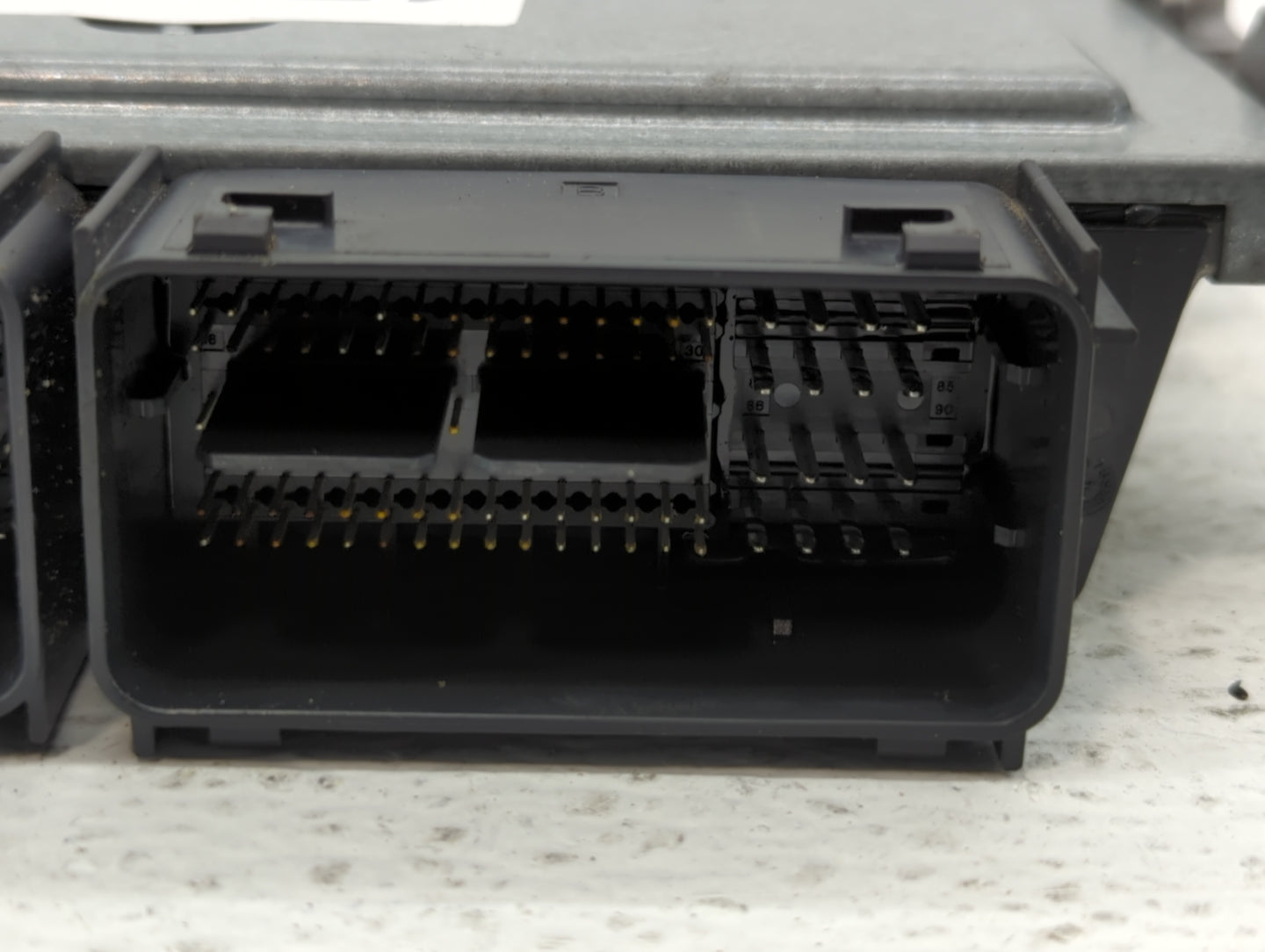 2017-2019 Ford Escape PCM Engine Control Computer ECU ECM PCU OEM P/N:HJ5A-12A650-MA FV6A-12B684-AB Fits Fits 2017 2018 2019