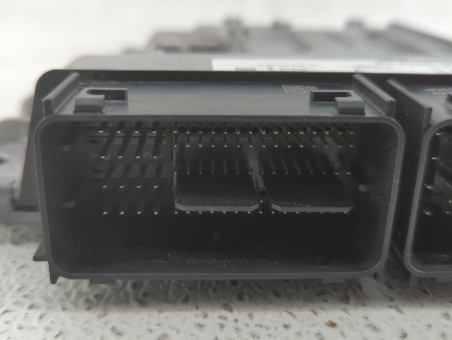 2017-2019 Ford Escape PCM Engine Control Computer ECU ECM PCU OEM P/N:HJ5A-12A650-MA FV6A-12B684-AB Fits Fits 2017 2018 2019