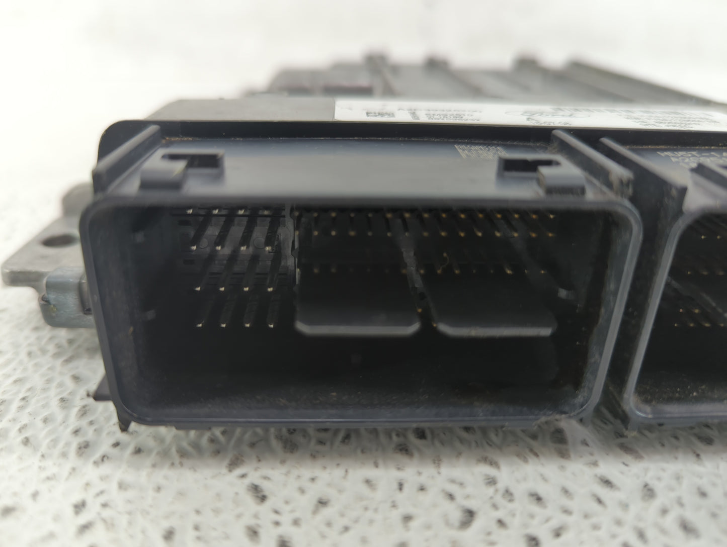 2017-2019 Ford Escape PCM Engine Control Computer ECU ECM PCU OEM P/N:HJ5A-12A650-MA FV6A-12B684-AB Fits Fits 2017 2018 2019