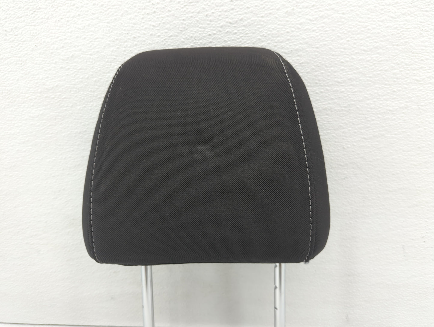 2016-2019 Ford Escape Headrest Head Rest Front Driver Passenger Seat - Oemusedautoparts1.com