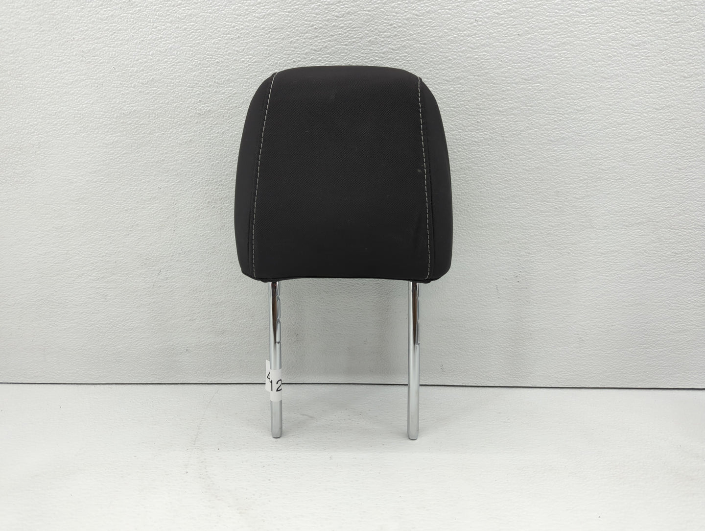 2016-2019 Ford Escape Headrest Head Rest Front Driver Passenger Seat - Oemusedautoparts1.com