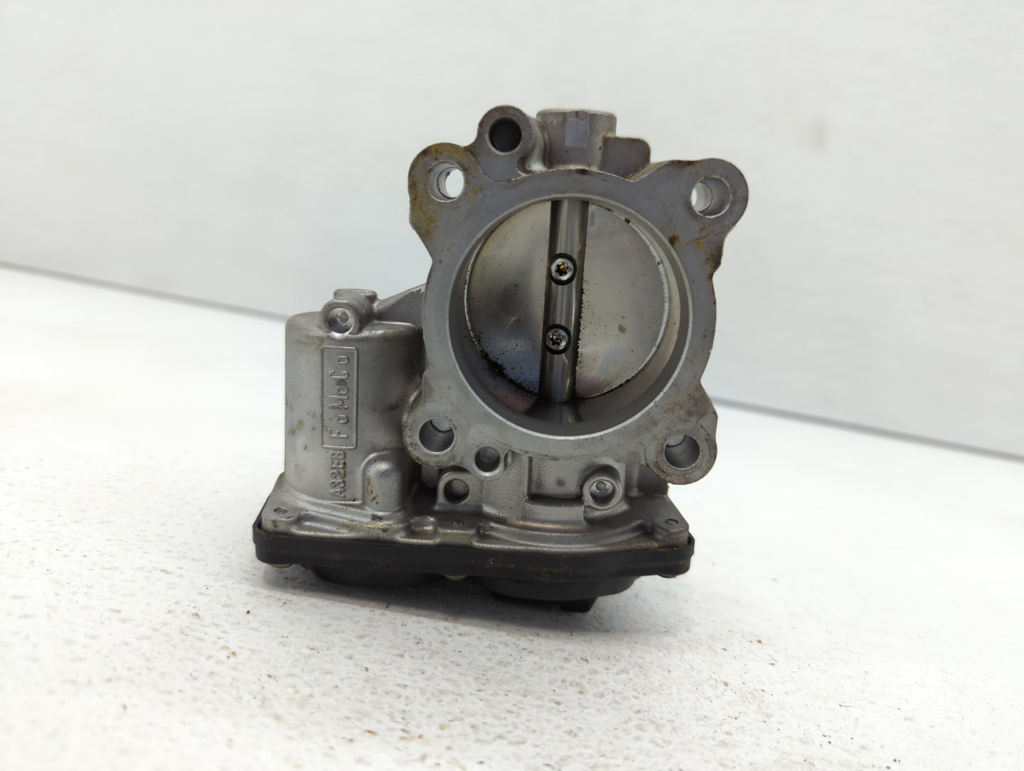 2017-2019 Ford Escape Throttle Body P/N:DS7G-9F991-BB Fits Fits 2014 2015 2016 2017 2018 2019 2020 OEM Used Auto Parts - Oem