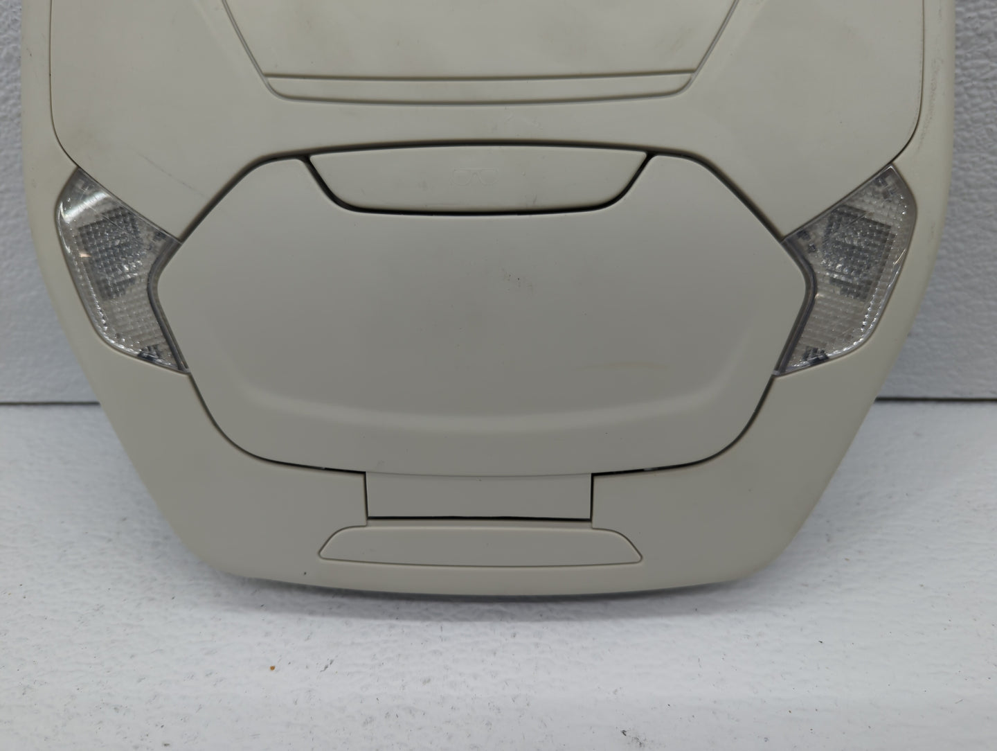 2017 Ford Escape Overhead Roof Console Cream - Oemusedautoparts1.com