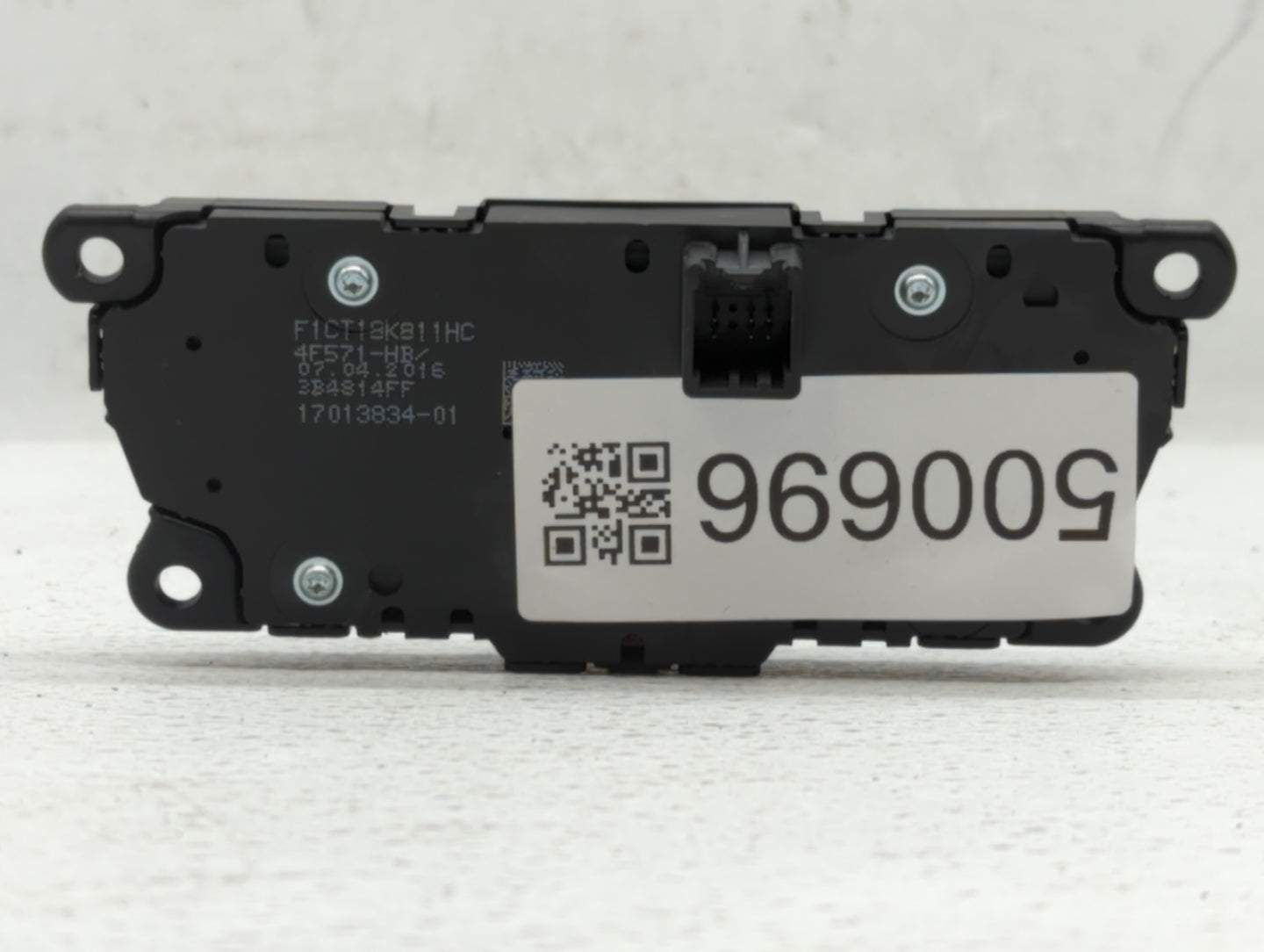 2017-2019 Ford Escape Am Fm Cd Player Radio Receiver - Oemusedautoparts1.com