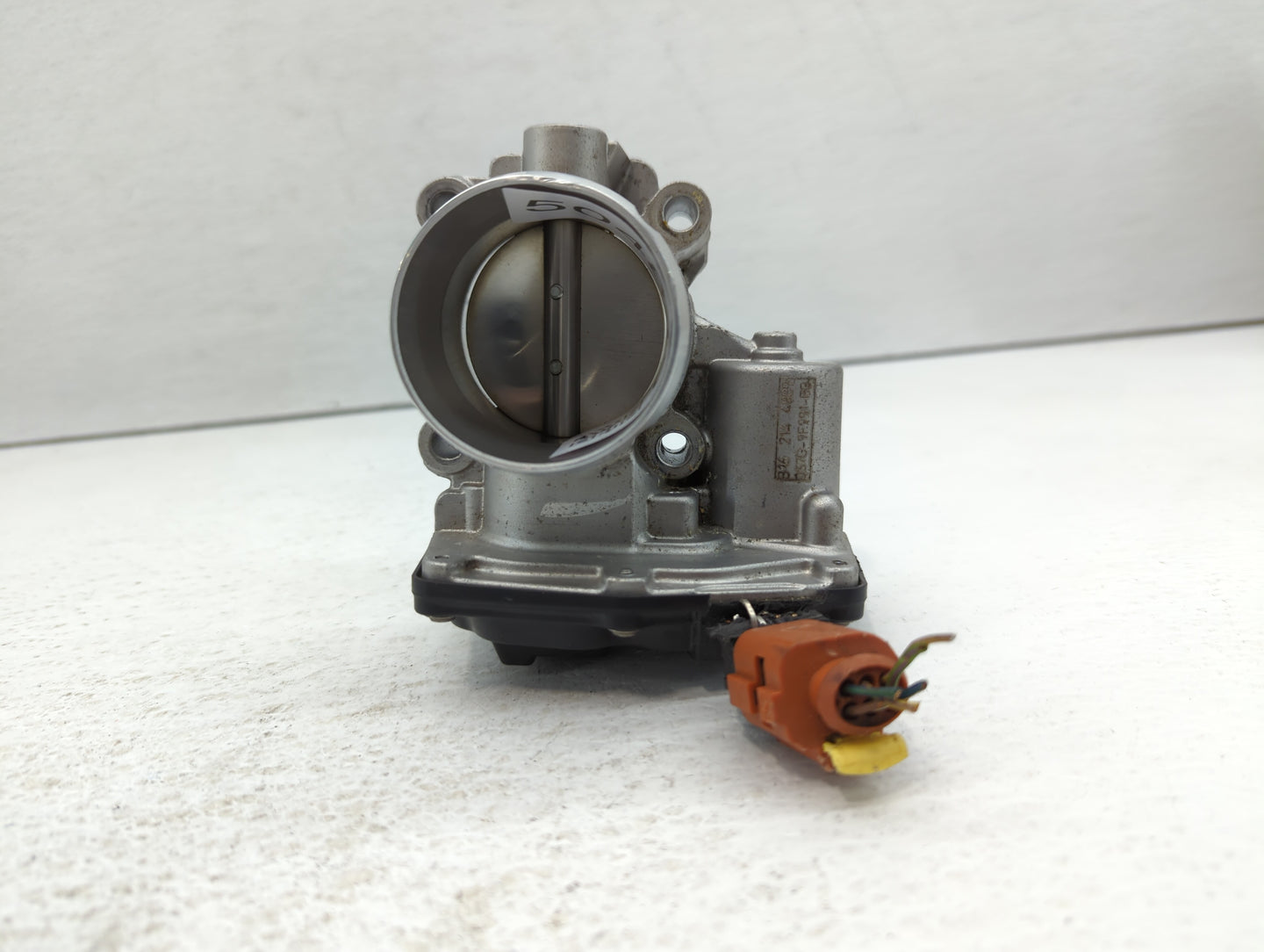 2017-2019 Ford Escape Throttle Body P/N:DS7G-9F991-BB Fits Fits 2014 2015 2016 2017 2018 2019 2020 OEM Used Auto Parts - Oem