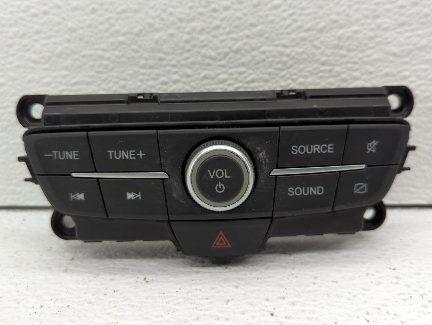 2017-2019 Ford Escape Radio Control Panel - Oemusedautoparts1.com