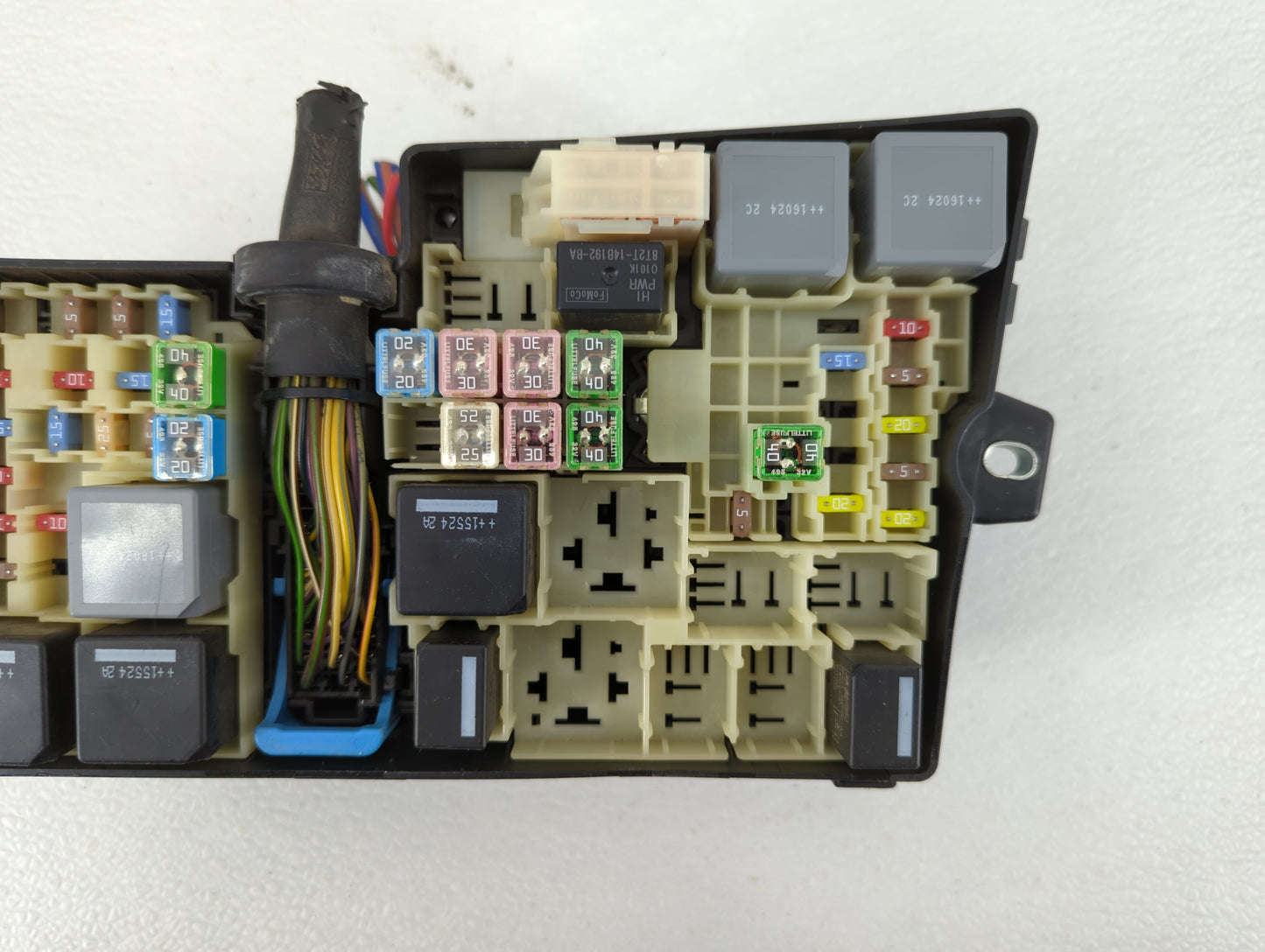 2017 Ford Escape Fusebox Fuse Box Panel Relay Module P/N:AV6T-14A067-AD AV6T-14A142-AB Fits OEM Used Auto Parts - Oemusedaut