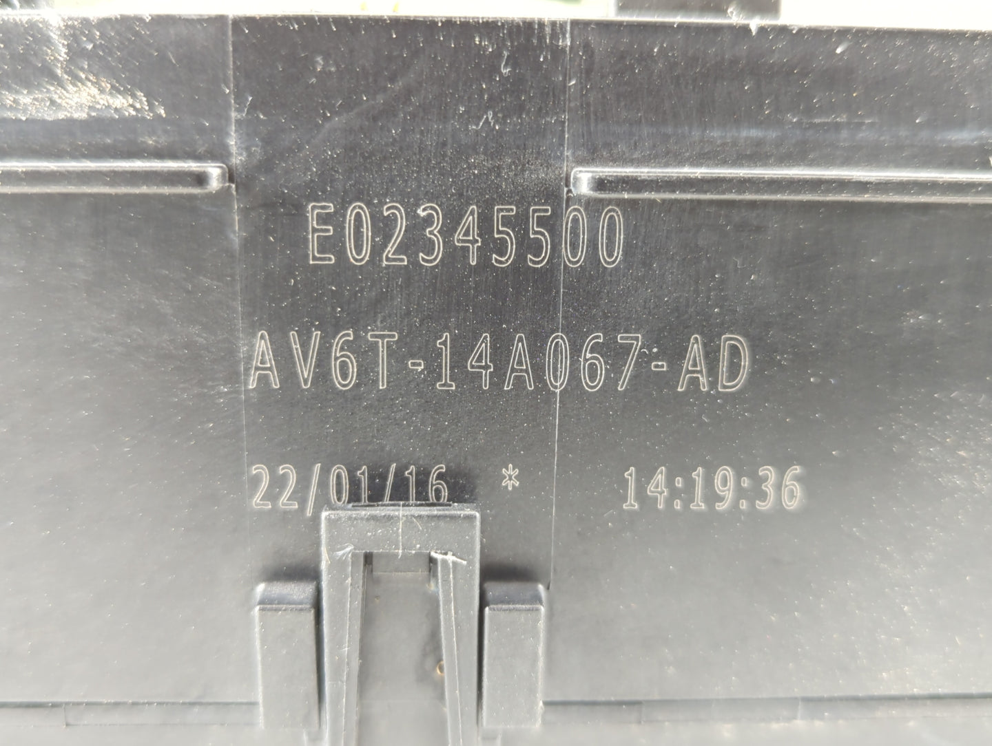 2017 Ford Escape Fusebox Fuse Box Panel Relay Module P/N:AV6T-14A067-AD AV6T-14A142-AB Fits OEM Used Auto Parts - Oemusedaut