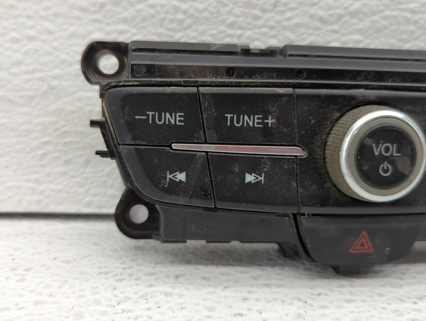 2017-2019 Ford Escape Radio Control Panel - Oemusedautoparts1.com