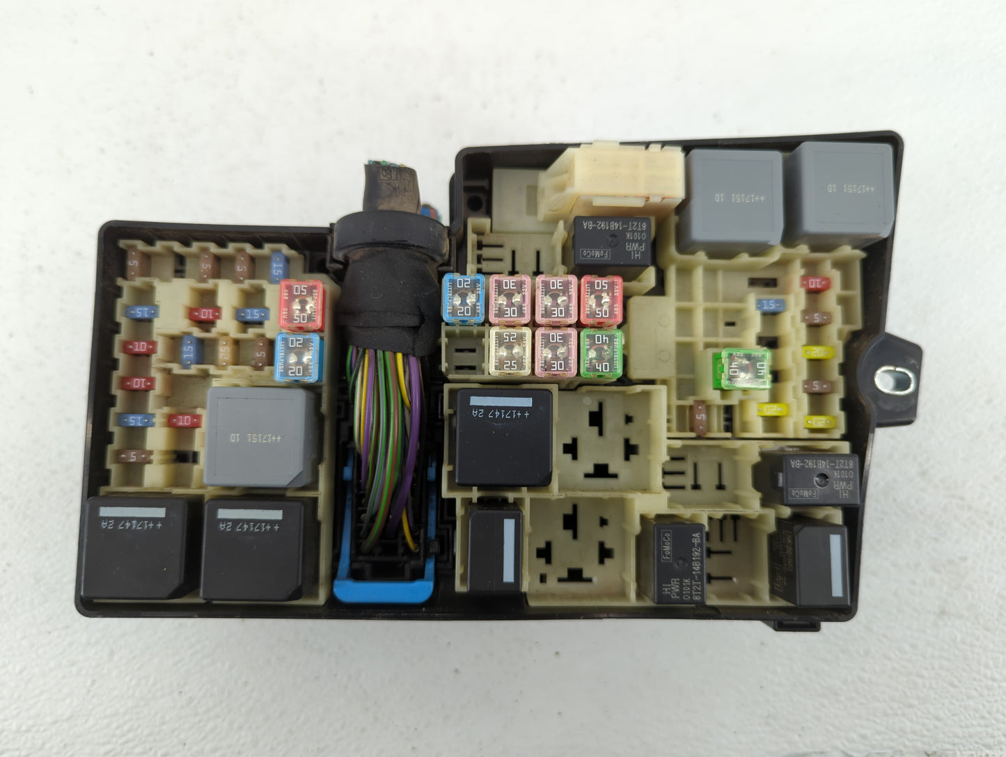 2017 Ford Escape Fusebox Fuse Box Panel Relay Module P/N:AV6T-14A067-AD Fits OEM Used Auto Parts - Oemusedautoparts1.com