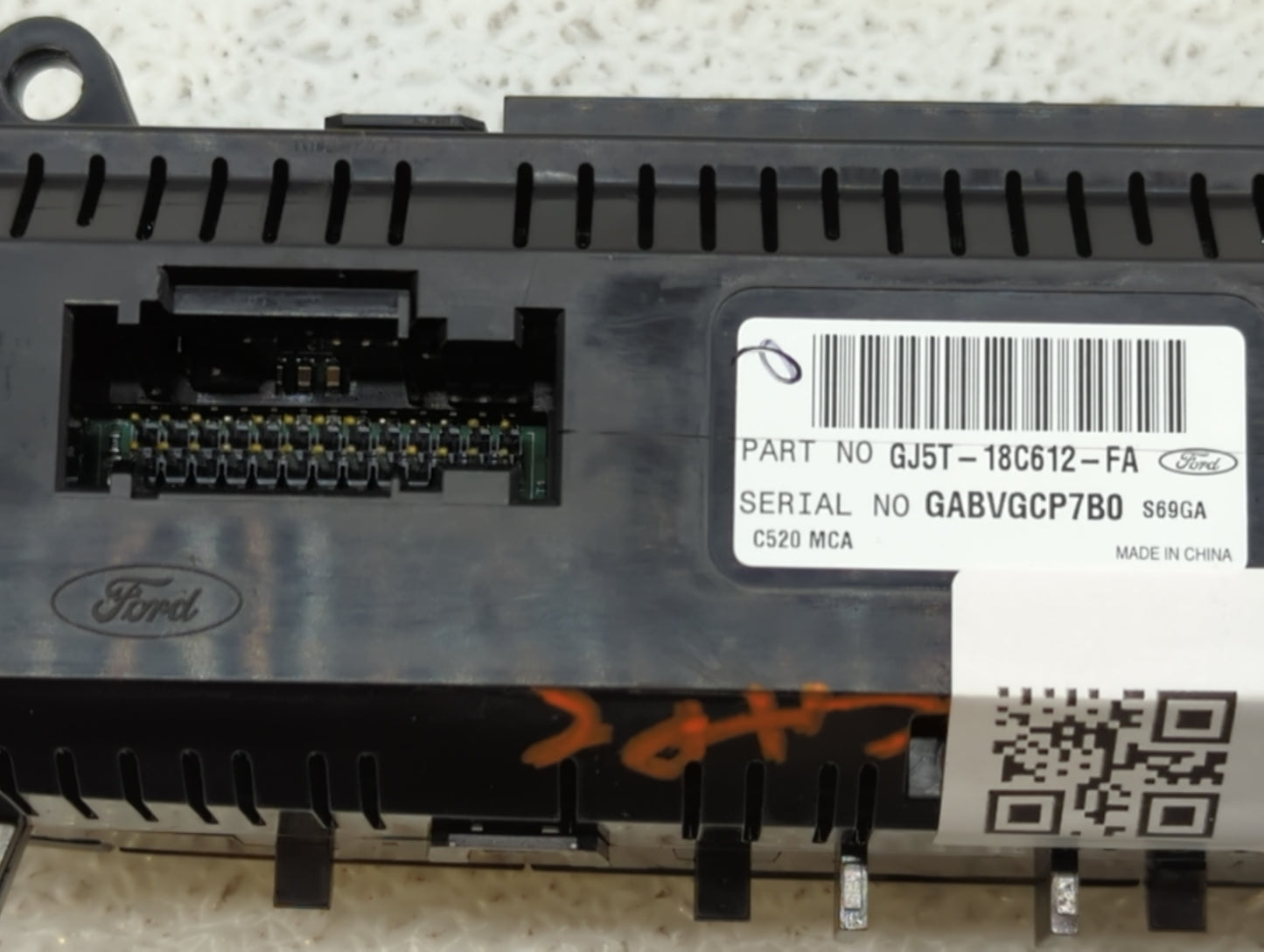 2017 Ford Escape Climate Control Module Temperature AC/Heater Replacement P/N:GJ5T-18C612-EA GJ5T-18C612-FA, GJ5T-18C612-CH 