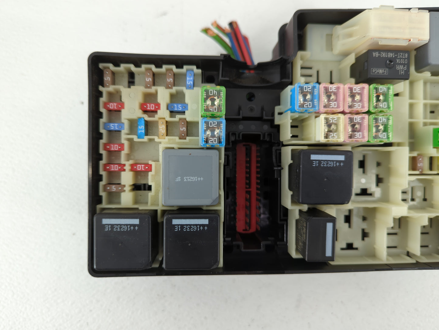 2017 Ford Escape Fusebox Fuse Box Panel Relay Module P/N:AV6T-14A067-AD AV6T-14A142-AB Fits OEM Used Auto Parts - Oemusedaut