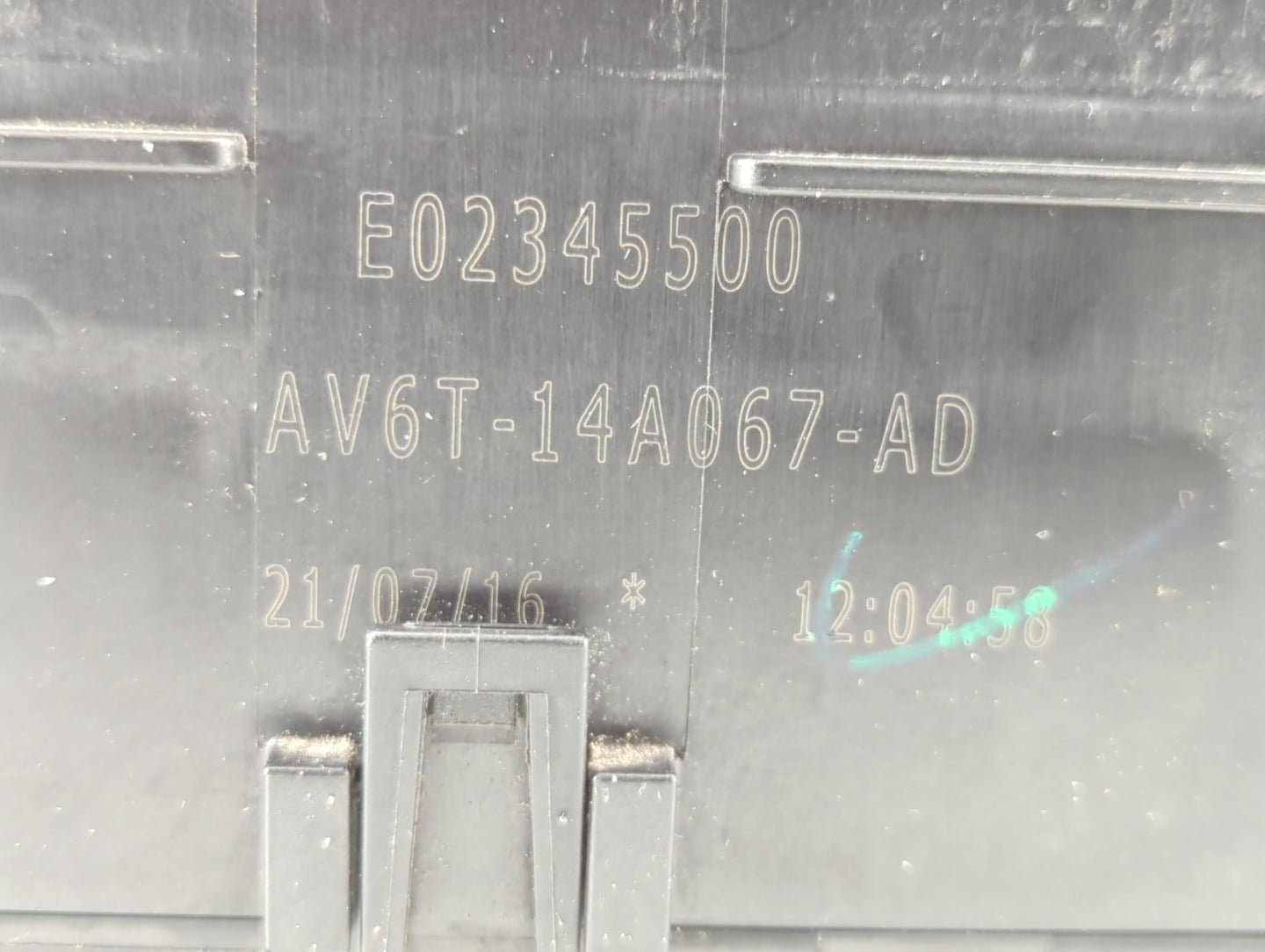 2017 Ford Escape Fusebox Fuse Box Panel Relay Module P/N:AV6T-14A067-AD AV6T-14A142-AB Fits OEM Used Auto Parts - Oemusedaut