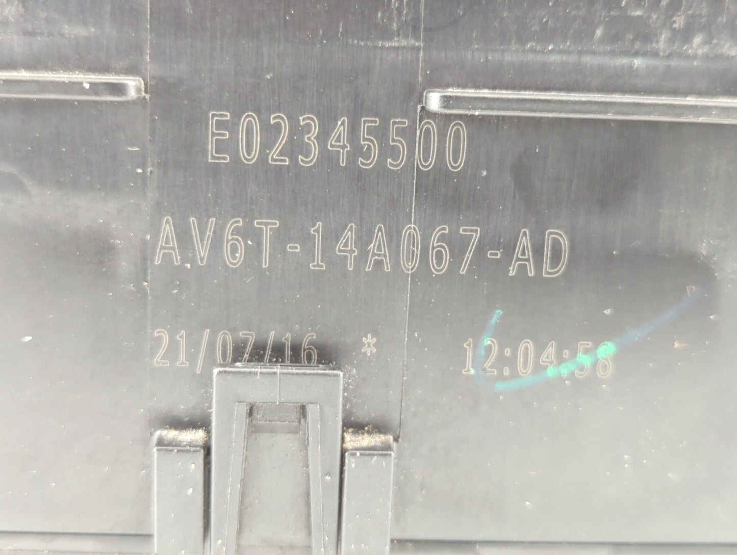 2017 Ford Escape Fusebox Fuse Box Panel Relay Module P/N:AV6T-14A067-AD AV6T-14A142-AB Fits OEM Used Auto Parts - Oemusedaut