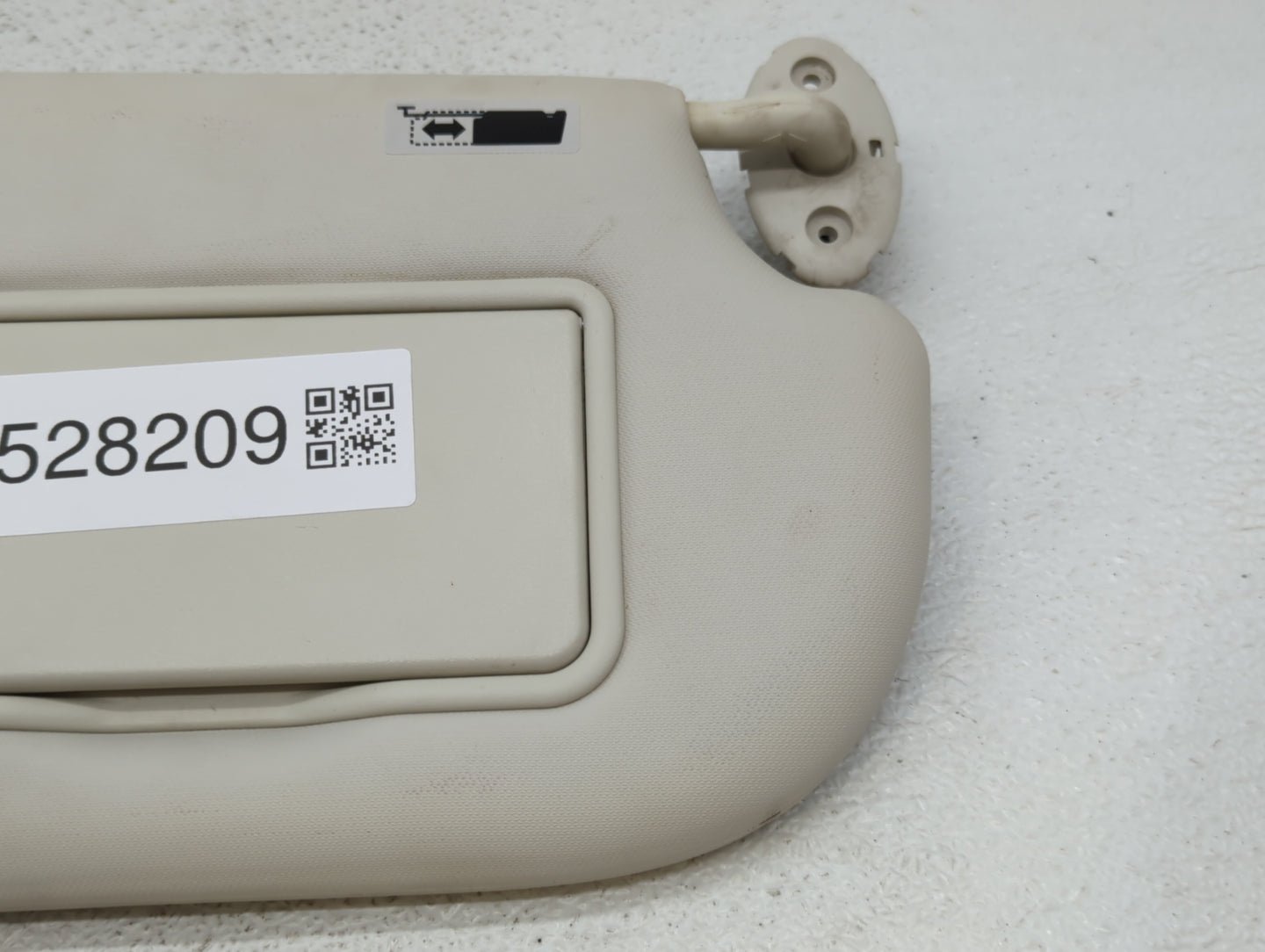 2013-2019 Ford Escape Sun Visor Shade Replacement Passenger Right Mirror Fits Fits 2013 2014 2015 2016 2017 2018 2019 OEM Us