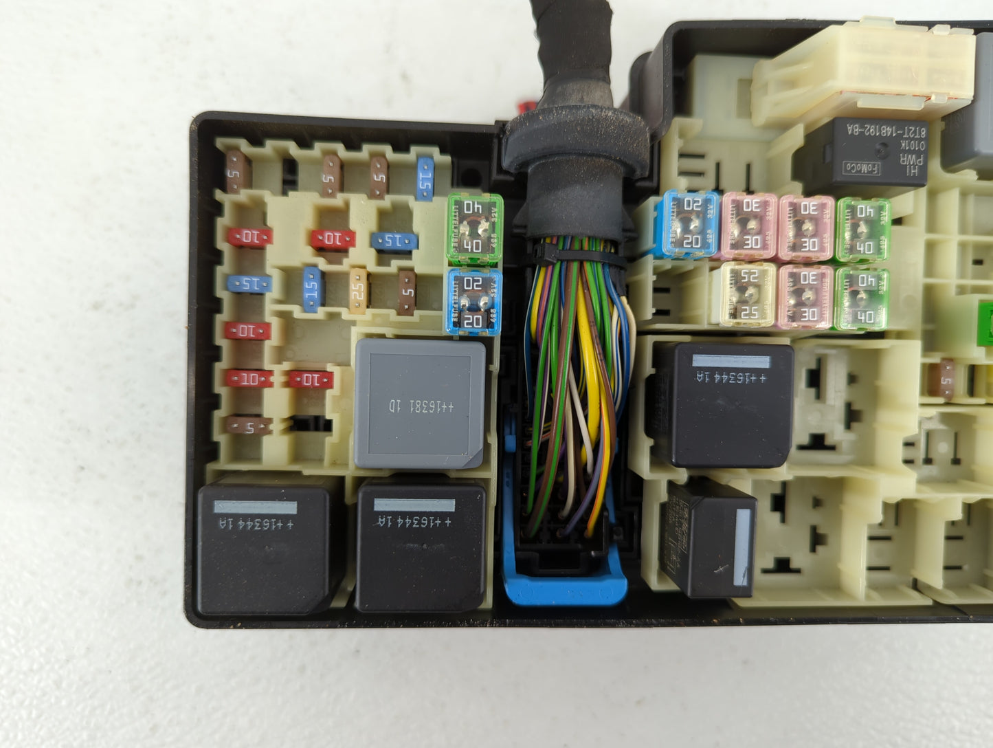 2017 Ford Escape Fusebox Fuse Box Panel Relay Module P/N:AV6T-14A142-AB AV6T-14A067-AD Fits OEM Used Auto Parts - Oemusedaut