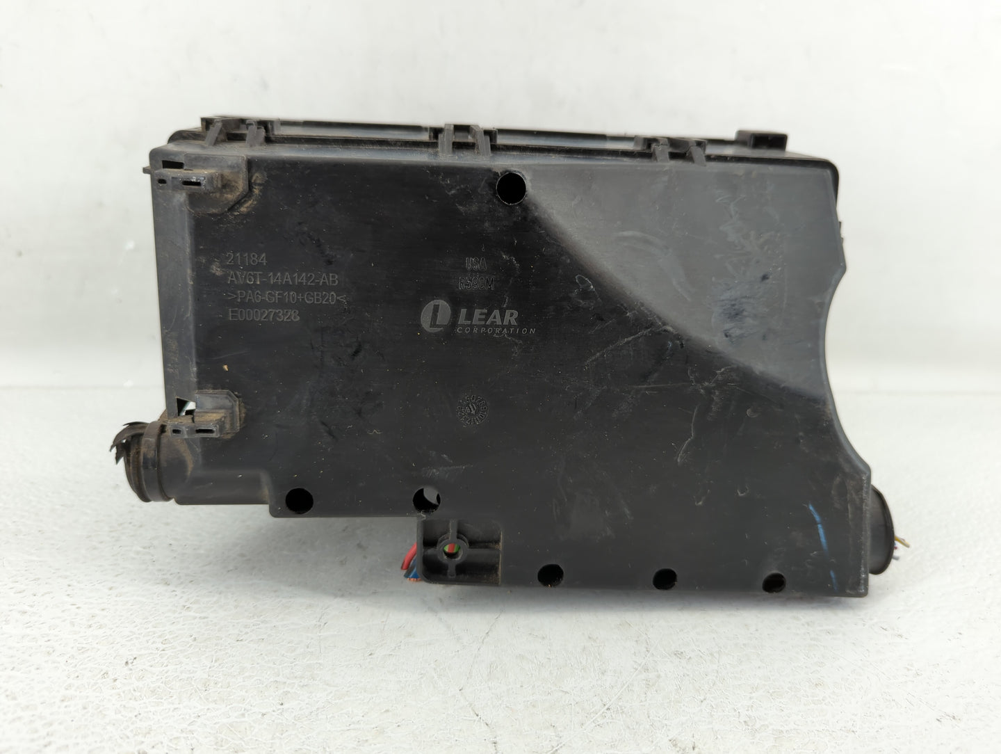 2017 Ford Escape Fusebox Fuse Box Panel Relay Module P/N:AV6T-14A142-AB AV6T-14A067-AD Fits OEM Used Auto Parts - Oemusedaut