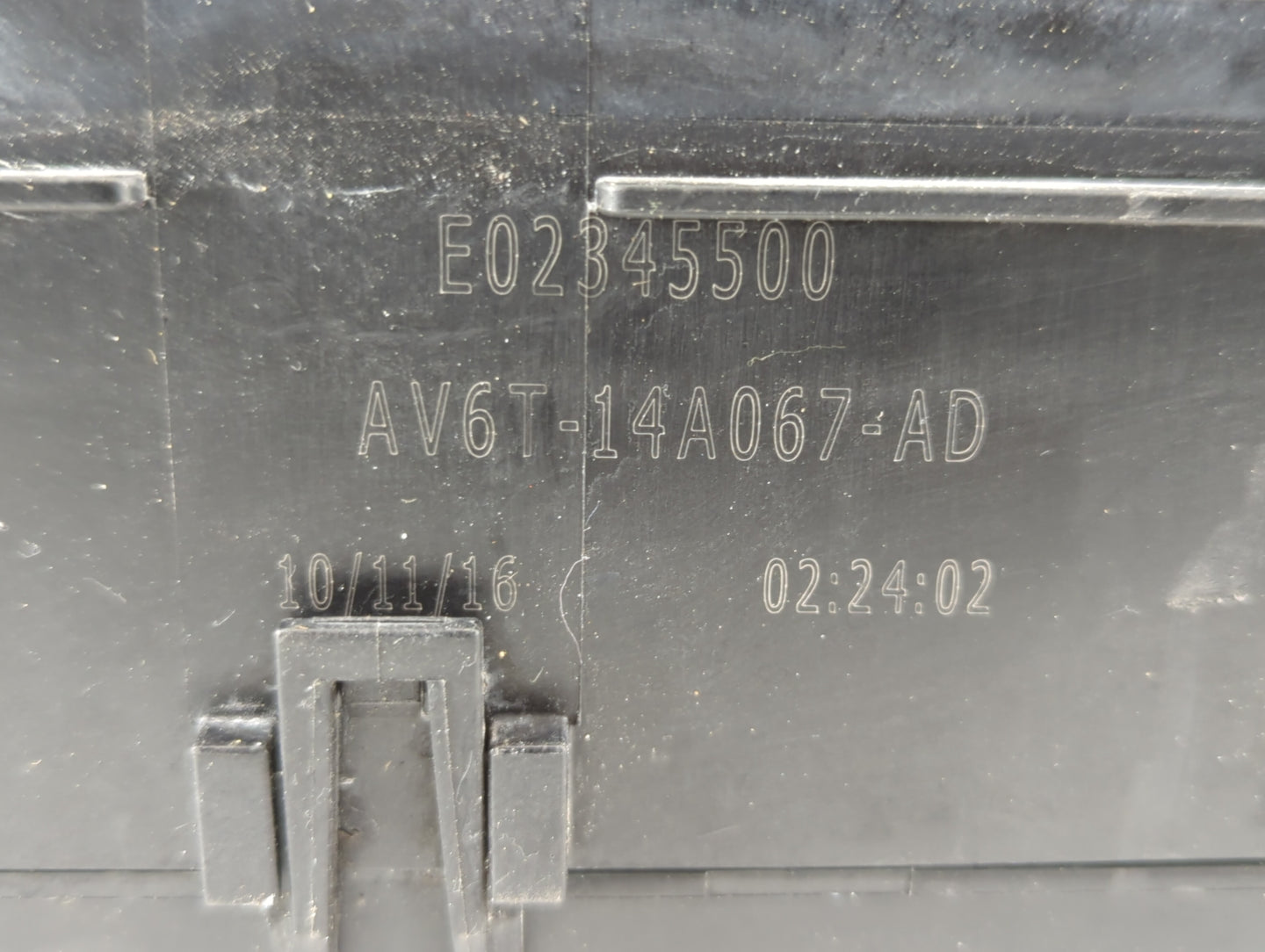 2017 Ford Escape Fusebox Fuse Box Panel Relay Module P/N:AV6T-14A142-AB AV6T-14A067-AD Fits OEM Used Auto Parts - Oemusedaut