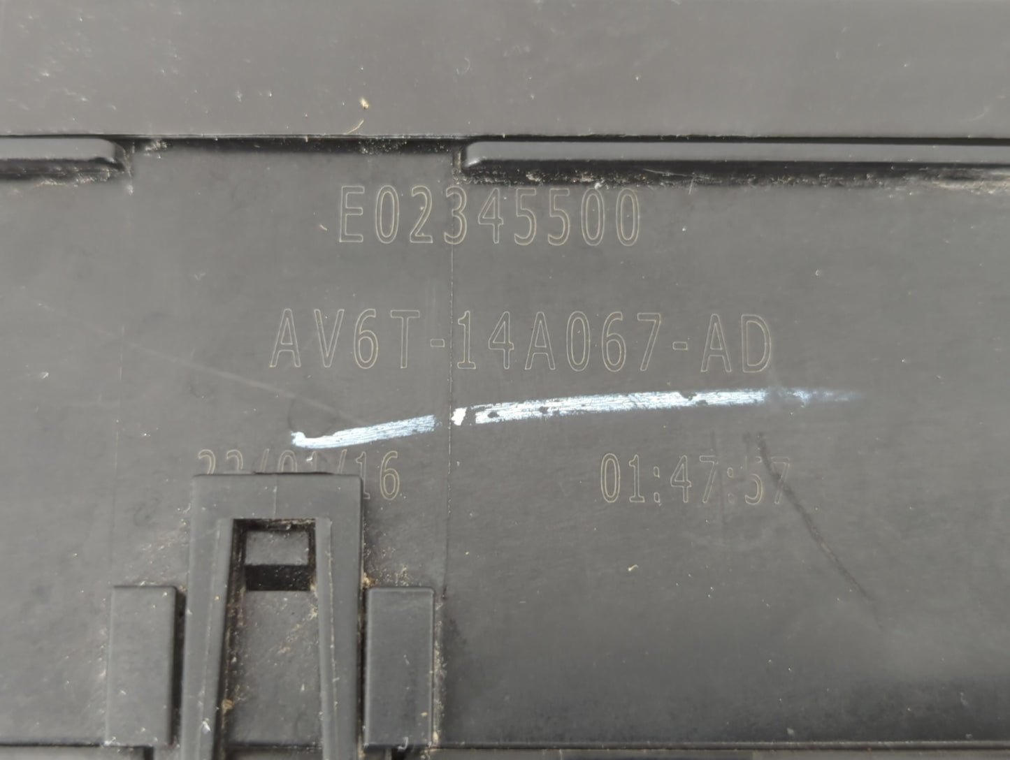 2017 Ford Escape Fusebox Fuse Box Panel Relay Module P/N:AV6T-14A142-AB AV6T-14A067-AD Fits OEM Used Auto Parts - Oemusedaut